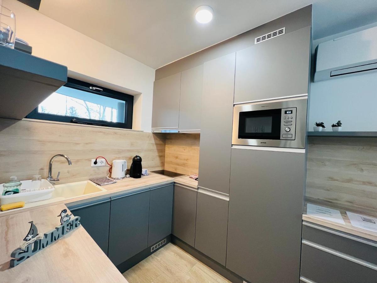 Medences Panoramas Balatom Apartman Сиофок Екстериор снимка